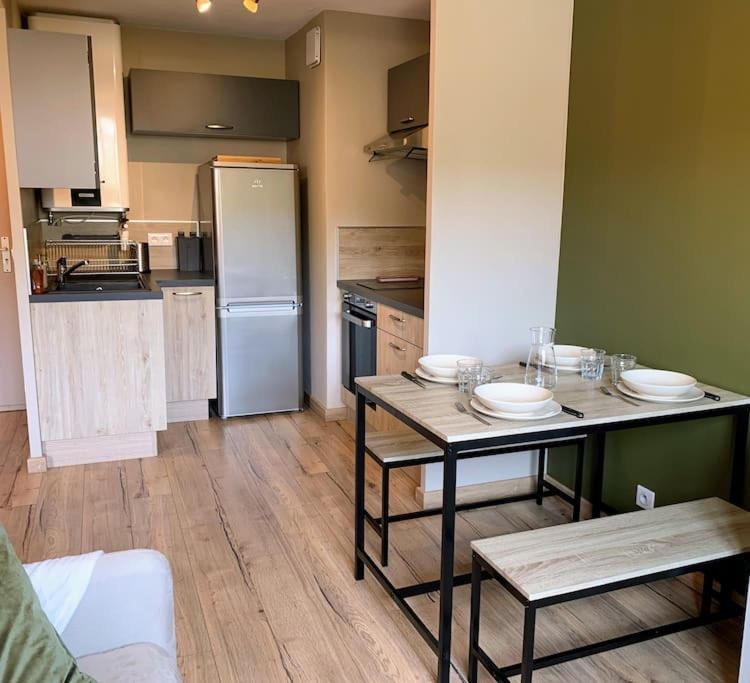 Appartement Cosy Proche Centre ドラギニャン エクステリア 写真